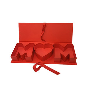 <span class=keywords><strong>Caja</strong></span> <span class=keywords><strong>de</strong></span> regalo <span class=keywords><strong>de</strong></span> lujo para el Día <span class=keywords><strong>de</strong></span> <span class=keywords><strong>la</strong></span> <span class=keywords><strong>madre</strong></span> con chocolate y flores Laminación mate <span class=keywords><strong>de</strong></span> cartón rígido <span class=keywords><strong>de</strong></span> 1mm para uso en alimentos <span class=keywords><strong>de</strong></span> sushi con cartón <span class=keywords><strong>de</strong></span> regalo - Product Image 4