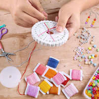 Kit de fabrication de bracelets/porte-clés DIY pour l'éducation de la petite enfance en gros – Perles poney et perles assorties pour la création de bijoux et les fournitures d'artisanat