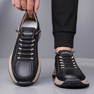 รองเท้าผ้าใบลำลองผู้ชาย หนังแท้ ส้นเตี้ย พื้นยางกันลื่น รองเท้าเดินสไตล์เรโทร ดีไซน์เย็บพู่ห้อย - Product Image 4