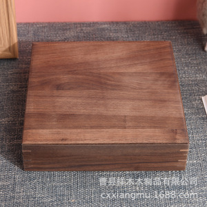 กล่องใส่เครื่องประดับไม้วอลนัทสีดำ 25x25x8 ซม. ทรงสี่เหลี่ยม บรรจุภัณฑ์ของขวัญ สไตล์เรียบง่าย - Product Image 4