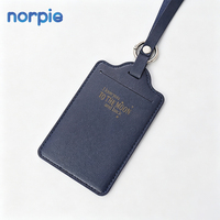 Étiquette de bagage en cuir PU bleu foncé avec rabat gravé au laser pour visites de parcs à thème, support de nom pour bagages, stock mixte