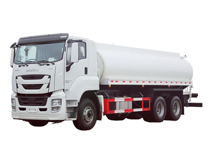 Autocisterna ISUZU da 30000 litri con pompa dell'acqua - Product Image 1