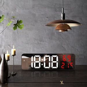 Horloge murale intelligente moderne en plastique avec affichage LED numérique, miroir, alarme, température et humidité, alimentation USB/piles, pour salon - Product Image 3