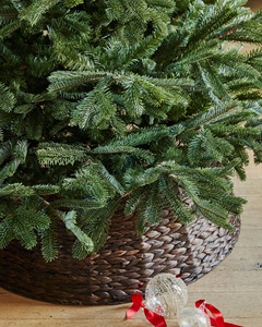 Cheap Large Handmade White Wicker Rattan <strong>Christmas</strong> <strong>Tree</strong> Skirt WOVEN <strong>TREE</strong> COLLAR <strong>Christmas</strong> <strong>Tree</strong> <strong>Stand</strong> - Product Image 1