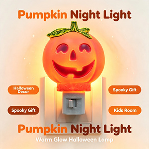 Lanterne LED Jack O'Lantern rose pour Halloween, lampe de nuit en plastique en forme de citrouille à brancher sur prise murale, décoration de maison pour les fêtes, vente en gros, personnalisable, cadeau - Product Image 2