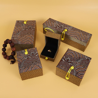 Cajas de Regalo para Joyería al por Mayor, Estilo Chino, Personalizadas, para Collares, Pulseras, Anillos, Cajas de Joyería de Terciopelo Marrón