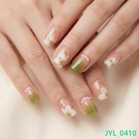 24 faux ongles carrés en ABS à pression, dégradé vert et nude, avec accents floraux 3D et perles, élégants et luxueux, qualité salon pour femmes