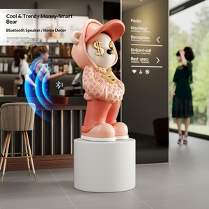 Grande sculpture d'ours en résine peinte, style art populaire de dessin animé, tendance, pour décoration au sol dans le salon, l'entrée ou pour exposition à domicile - Product Image 2