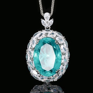 Collier pendentif en cuivre écologique de haute qualité, imitation émeraude ovale 18*25mm, zircone cubique, pour femmes, à porter au quotidien - Product Image 4
