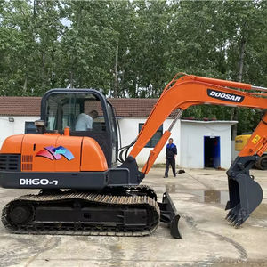 Excavatrice hydraulique DOOSAN DH60 DH225 d'occasion à prix avantageux - Product Image 1