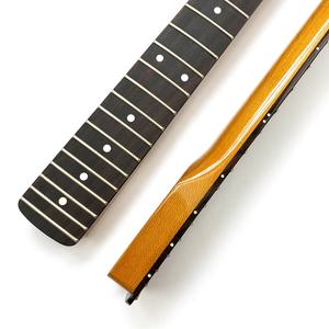 Mástil de guitarra ST de arce liso tostado con acabado nitro brillante de 22 trastes con diapasón de palisandro - Product Image 5