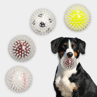 Vente directe usine, jouets interactifs pour chiens en gros, balles à picots, jouets couineurs anti-ennui en TPR de haute qualité, 3,54 pouces