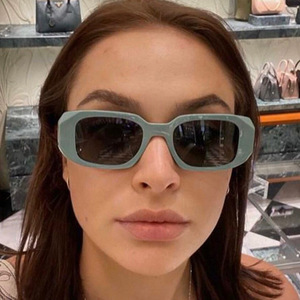 DL lunettes mode irrégulière carré Vintage femmes nuances pas cher Multi couleurs rétro métal charnière Lentes De Sol lunettes De soleil 2021 - Product Image 2