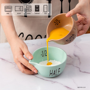 Ensemble de tasses à mesurer en céramique 1/4 1/3 1/2 pleine taille pour la pâtisserie, outils de cuisine avec bec verseur, design couleur unie - Product Image 4