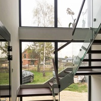 Top Sale Indoor gehärtetes Glas Leitplanke Eiche Massivholz rutsch feste schwimmende Stufe Stahlplatte Stringer Modernes Treppenhaus Design