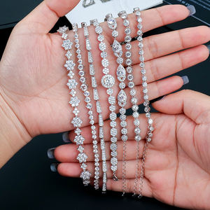 สร้อยข้อมือเทนนิสเงินแท้ 925 ประดับเพชรโมอิสซาไนต์ VVS ระดับพรีเมียม ดีไซน์หรูหรา ปรับขนาดได้และสามารถสั่งทำได้ เหมาะเป็นของขวัญสำหรับงานปาร์ตี้ - Product Image 1