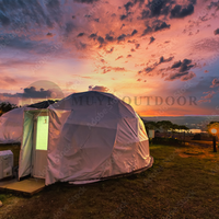 Tente Dôme Géodésique de Luxe Igloo Yourte Extérieure Imperméable de 6 à 8 m de Diamètre pour Camping Glamping, Avec Salle de Bain et Chambre