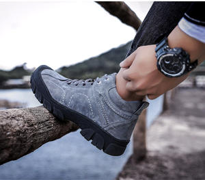 <span class=keywords><strong>Chaussures</strong></span> <span class=keywords><strong>de</strong></span> <span class=keywords><strong>sécurité</strong></span> à tige respirable pour <span class=keywords><strong>homme</strong></span> <span class=keywords><strong>chaussures</strong></span> <span class=keywords><strong>de</strong></span> <span class=keywords><strong>sécurité</strong></span> légères avec bout en acier <span class=keywords><strong>chaussures</strong></span> <span class=keywords><strong>de</strong></span> travail en daim - Product Image 3