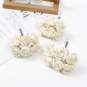 Ramo de Flores Artificiales de Seda Realista, 6 Tallos, Hecho a Mano, Lavable, Impermeable, Estilo Clásico - Boda, Día de San Valentín - Product Image 1