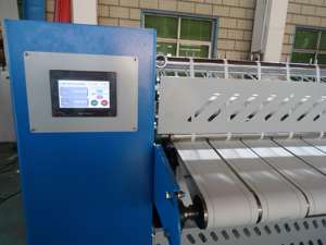 <span class=keywords><strong>Machine</strong></span> <span class=keywords><strong>à</strong></span> repasser et <span class=keywords><strong>à</strong></span> plier les draps en acier inoxydable industrielle KINGSLEY avec fonction autonettoyante, <span class=keywords><strong>largeur</strong></span> 3300 mm, pour hôtels - Product Image 2