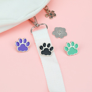 Broche de Metal Personalizado <span class=keywords><strong>Vintage</strong></span> com Impressão UV de Patinha de Gato e Cachorro em Relevo 3D – Presente Lembrança - Product Image 2