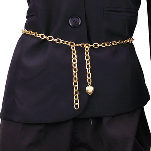 โซ่คล้องเอวแฟชั่น จี้รูปหัวใจสีทอง โซ่คาดเอวสำหรับงานปาร์ตี้ ทำจากโลหะผสมสังกะสี แบบเส้นเดี่ยว - Product Image 1