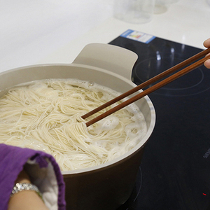 <span class=keywords><strong>Palillos</strong></span> de madera de bambú <span class=keywords><strong>para</strong></span> freír ollas calientes, gigantes, extra largos, <span class=keywords><strong>chinos</strong></span>, marrón, 16,5 pulgadas - Product Image 3