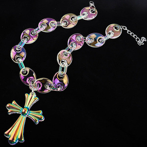 Collier ras du cou épais en acrylique transparent avec croix colorée, design Hip Hop audacieux, motif <span class=keywords><strong>Jesus</strong></span> Laser UV Cool Boy Teen Pig Nose, pour femmes et hommes - Product Image 4