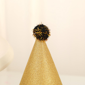 Chapeaux de fête d'anniversaire HLC personnalisés en or et noir avec pompons moelleux, accessoires pour photomaton, fournitures de fête d'anniversaire pour garçons et filles - Product Image 2