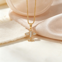 Collier en cuivre plaqué or 18 carats multi-styles, étanche et anti-ternissement, avec pendentifs en forme de croix, cœur, carré, goutte d'eau et rond en cristal CZ