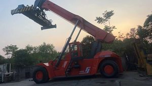 Apiladores de Contenedores Usados de 45 Toneladas, Marcas Kalmar/HELI y Sany Liugong, con Motor y Caja de Cambios, en Venta - Product Image 3