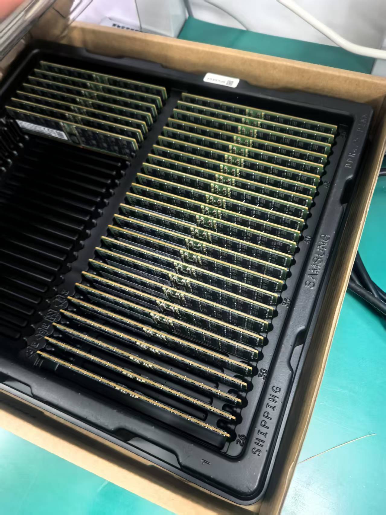R550 4310 32G*2 960GSSD  8T H355 800W