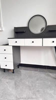 Table de maquillage LED intelligente moderne avec miroir éclairé, meuble de chambre en MDF amovible, coiffeuse de style panneau pour petits appartements