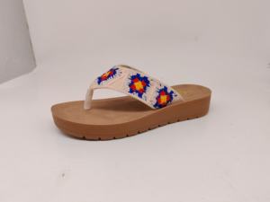 Femmes Boho Chic Floral Tricot Slide Liège Sandales Confortable Bout Ouvert <span class=keywords><strong>Semelle</strong></span> Plate Antidérapant Respirant Tongs pour le Printemps - Product Image 3