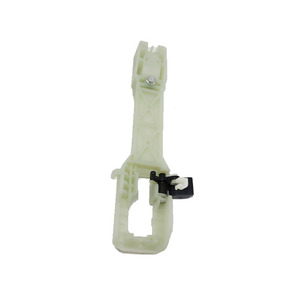 Base de Manija Exterior Delantera Kia 826651F000 de Plástico, Lado Derecho, para Puerta de Coche - Product Image 3