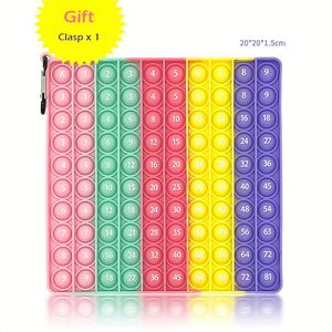 Jouets sensoriels souple et compressible Arc-en-ciel : Chiffres, Lettres, Tables de Multiplication – Jouet anti-stress - Product Image 3