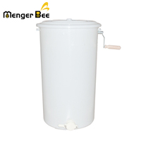 Hochwertiger Menger Bee Manueller Honigextraktor aus Kunststoff für 2 Waben, 8 kg, unverzichtbares Imkereigerät, 2 Jahre Garantie, Modell