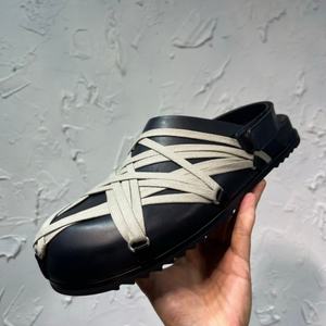 Sandales de haute qualité pour homme, pantoufles de créateur unisexe, mules de marque, sandales noires - Product Image 1