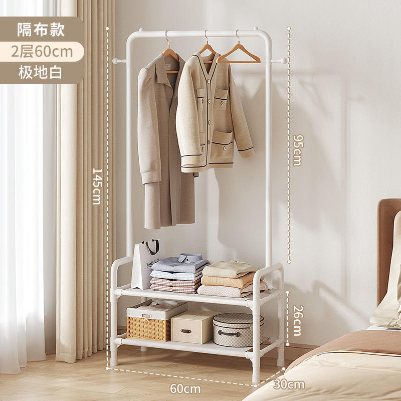 Elegante casa blanca de dos pisos y 60 metros cuadrados.