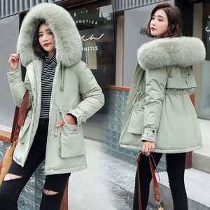 Parka à capuche épaisse en velours pour femmes, coupe slim avec grand col en fourrure, vêtements d'extérieur pour l'automne et l'hiver, veste pour femmes J0065 - Product Image 1