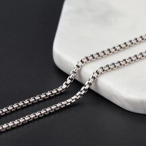 สร้อยคอทองคำแท้ 18K ดีไซน์เรียบหรูมินิมอลสำหรับผู้ชายและผู้หญิง ยี่ห้อ Xinfly คุณภาพสูง พร้อมกล่อง - Product Image 5