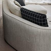 Sofá Cama Extensible Tapizado en Terciopelo Crema Claro, Moderno y Lujoso, para Apartamentos Pequeños, Salas de Estar y Villas