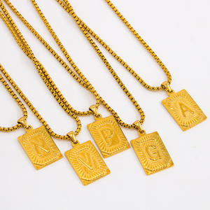 Nuovo alla moda A A A Z parola lettera placcato oro in acciaio inox cubano A catena di forma quadrata collana pendente per donna uomo - Product Image 2