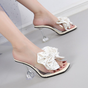 ไซส์ 34-46 รองเท้าผู้หญิง ส้นสูง รองเท้าแตะแบบใส รองเท้าลำลองฤดูร้อน ประดับโบว์ รองเท้าส้นใสสำหรับผู้หญิงและสุภาพสตรี - Product Image 4