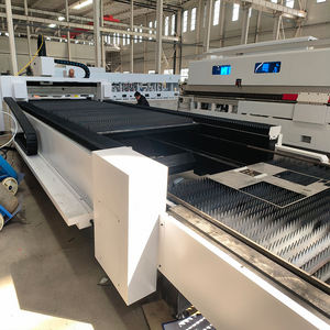 เครื่องตัดไฟเบอร์เลเซอร์อัตโนมัติ 4015 สำหรับธุรกิจขนาดเล็ก รองรับรูปแบบ AI BMP PLT สำหรับงานโลหะ จากผู้ผลิตในจีน - Product Image 1