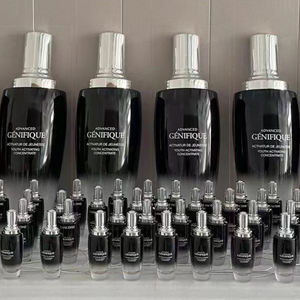 Botellas y accesorios acrílicos personalizados de gran tamaño para el cuidado de la piel - Product Image 1