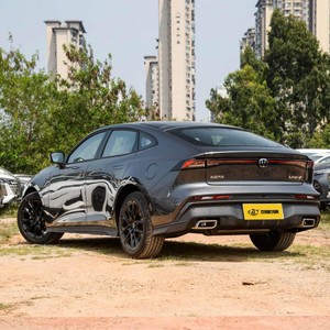 Changan UNI-V 2025 – Berline <span class=keywords><strong>Sportive</strong></span> de <span class=keywords><strong>Luxe</strong></span> à Essence 500 Bar, Vitesse Maximale 205 km/h – Nouveaux Véhicules Changan UNI-V – Exportation Chine - Product Image 5