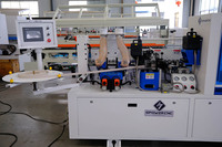 Machine à chantourner spéciale pour panneaux étroits, idéale pour le traitement de petits panneaux de meubles