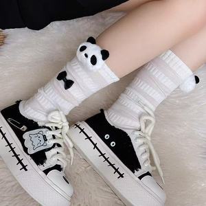 Chaussettes mi-mollet Panda blanches respirantes pour femmes, style Lolita, douces, mode JK, printemps-été - Product Image 1