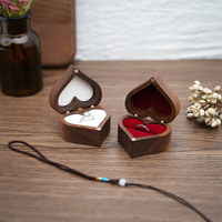 Boîte à bagues en bois pour les amoureux, boîte à bijoux personnalisée, boîte à bagues en noyer en forme de cœur, style européen, boîte à bagues pour proposition de mariage, rangement de bijoux, cadeau
